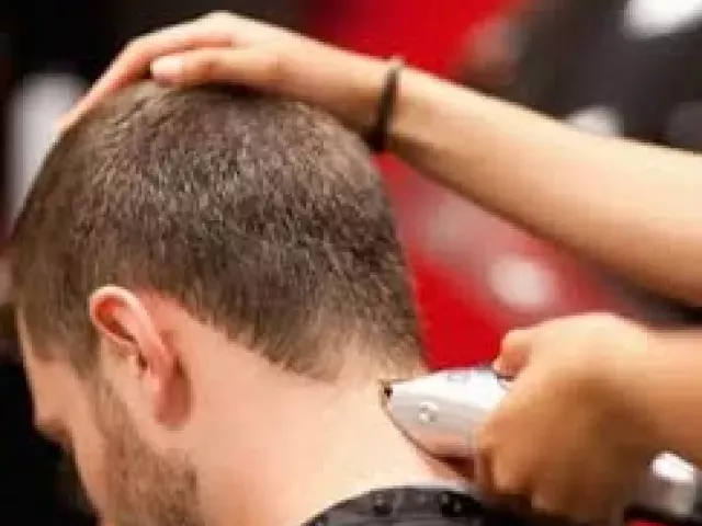 Професионален курс „Мъжко подстригване и бръснарство”